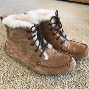 Womens UGG® Chickaree Bootie